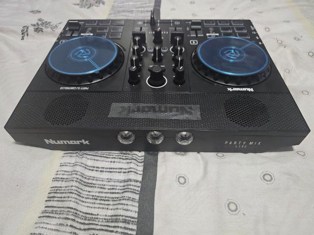 Numark Party Mix Live 🎧