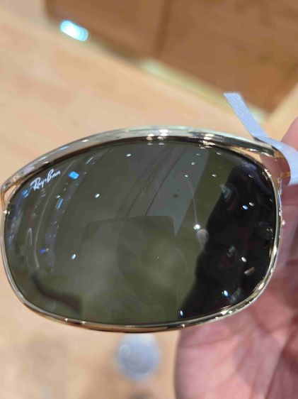 แว่นตา RAYBAN ของแท้ รับประกันแท้ ซื้อจากห้าง  เดิมๆ ของใหม่เก่าเก็บ สวยหายาก พร้อมกล่องใหม่ๆ ขายขาดทุนให้ครับพี่ๆ ซื้อผิดรุ่นใหุ้ณพ่อ ครับ  รูปที่ 8