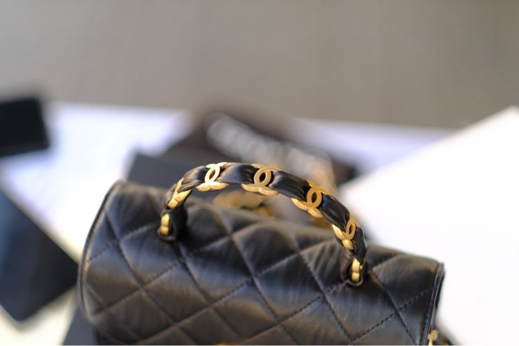 Chanel Mini 7.7 Top Handle Black อะไหล่ทองสวยตะโกน 👑 Full Set รูปที่ 7