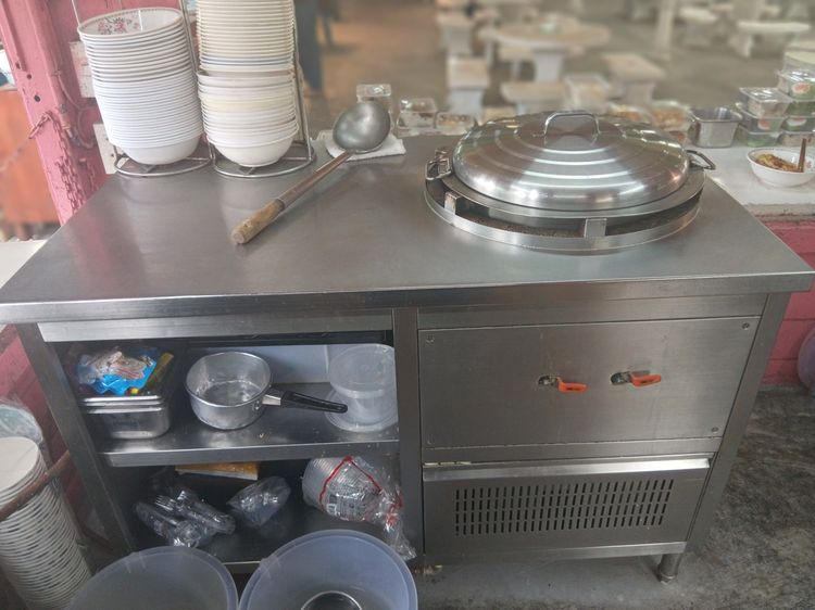 อุปกรณ์ร้านก๋วยเตี๋ยว หม้อก๋วยเตี๋ยว 3ช่องและตู้วางของพร้อมที่เก็บของ