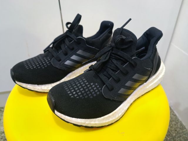 รองเท้าเด็ก adidas ultra boost 