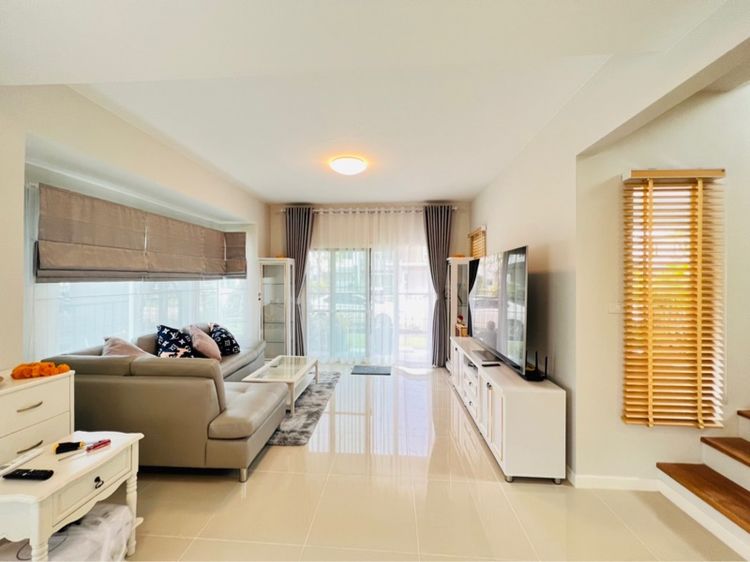 หมู่บ้านสีวลี 2ชั้น อุดรธานี เฟอร์ครบ พร้อมเข้าอยู่