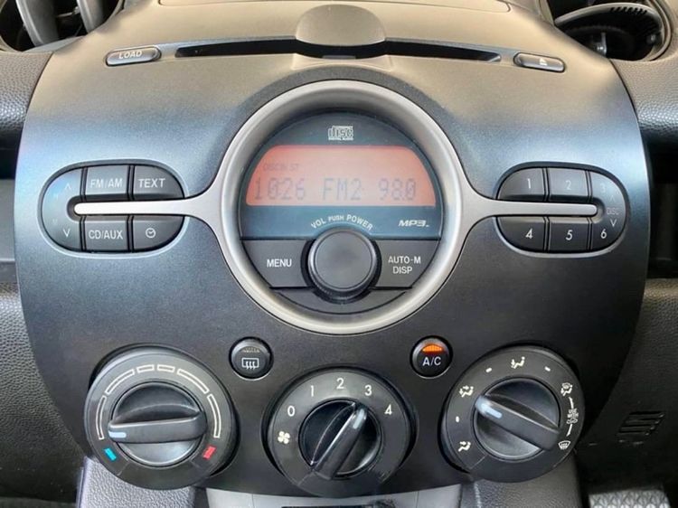เครื่องเล่นวิทยุติดรถยนต์ ของแท้สำหรับรถยนต์ Mazda 2 (รุ่น DE หรือรุ่นที่ 2)