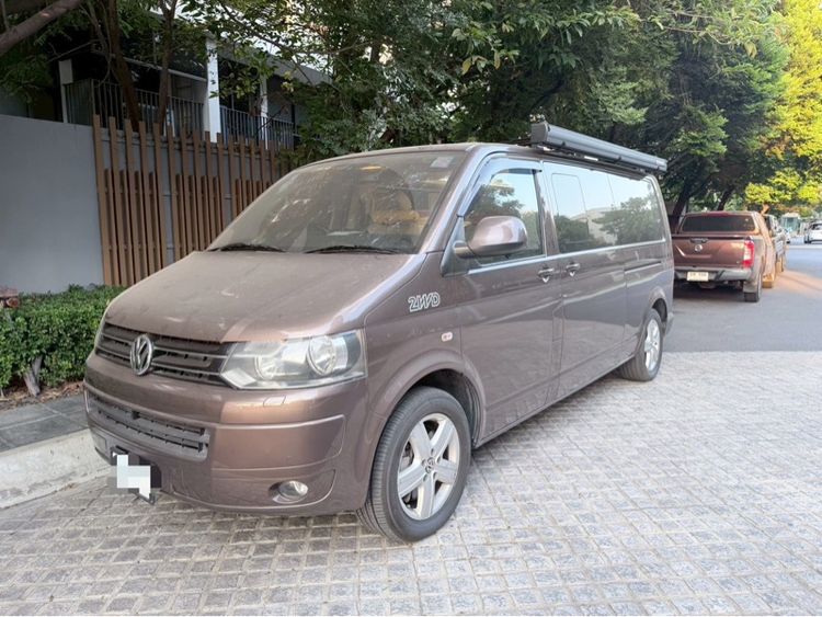รถ Volkswagen Caravelle 2.0 TDi สี น้ำตาล