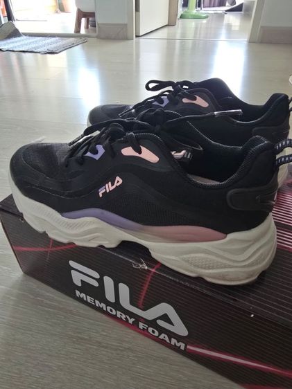 FILA รองเท้าผู้หญิง มือสองสภาพดี  รูปที่ 10