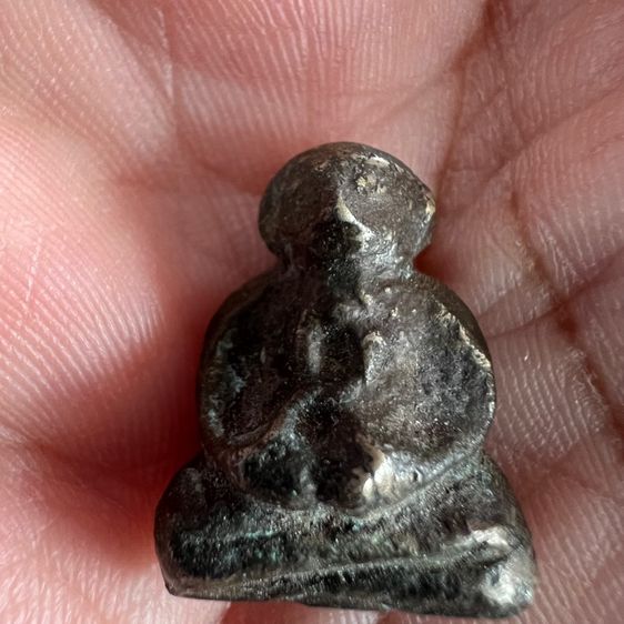 พระไม่ทราบที่