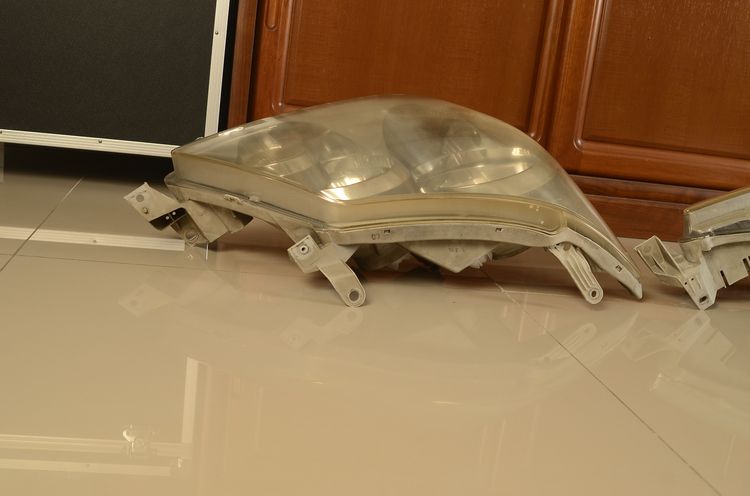 ไฟหน้าฟอจูนเนอร์ ปี 2004-2006 รูปที่ 12