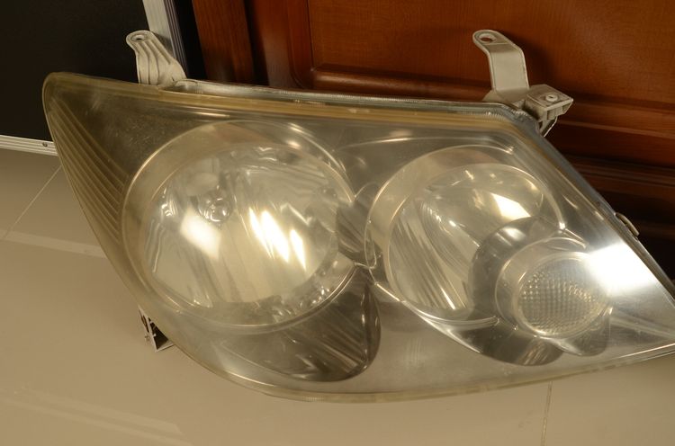 ไฟหน้าฟอจูนเนอร์ ปี 2004-2006 รูปที่ 15