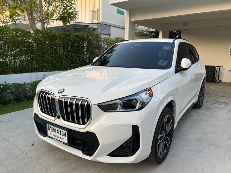 รถ BMW X1 2.0 sDrive20i M Sport สี ขาว