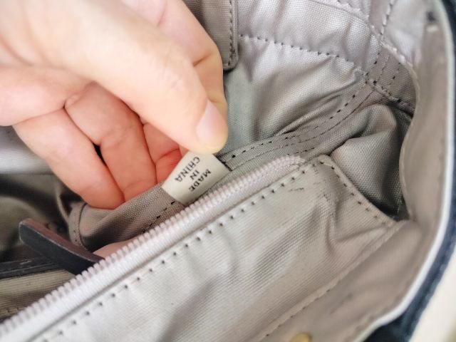 กระเป๋า kate spade แท้ มือสอง รูปที่ 8