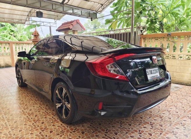 Honda Civic 2016 1.5 Turbo RS Sedan เบนซิน ไม่ติดแก๊ส เกียร์อัตโนมัติ ดำ รูปที่ 4