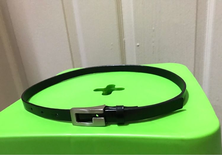 เข็มขัด สตรี หนังแท้ สีดำ สภาพดี