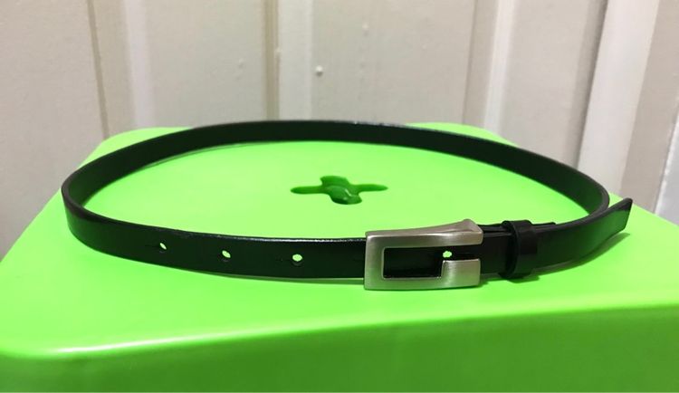 เข็มขัด สตรี หนังแท้ สีดำ สภาพดี รูปที่ 2