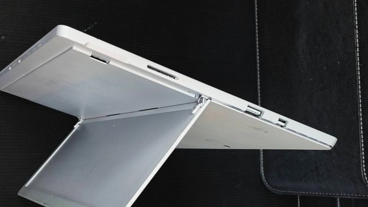 Microsoft Surface Pro i7 RAM16 SSD512 + Dock + Pen + Keyboard รูปที่ 5