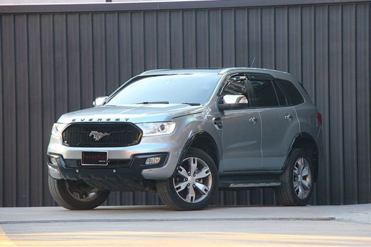 Ford Everest 2018 3.2 Titanium Plus 4WD Utility-car ดีเซล ไม่ติดแก๊ส เกียร์อัตโนมัติ บรอนซ์เงิน รูปที่ 2