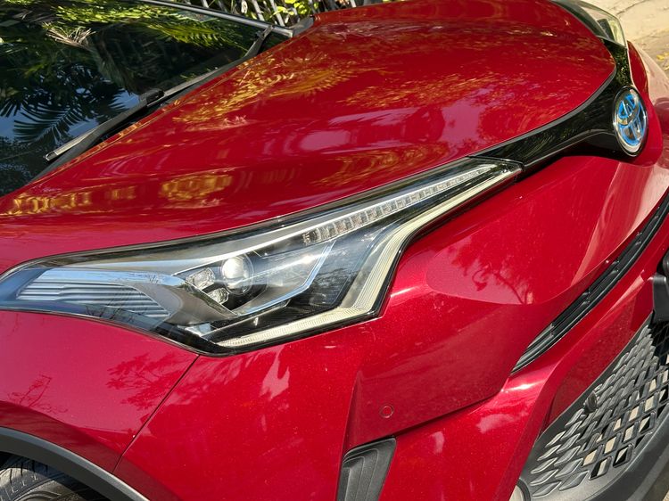 Toyota C-HR 2018 1.8 HV Hi Sedan ไฮบริด ไม่ติดแก๊ส เกียร์อัตโนมัติ แดง รูปที่ 4
