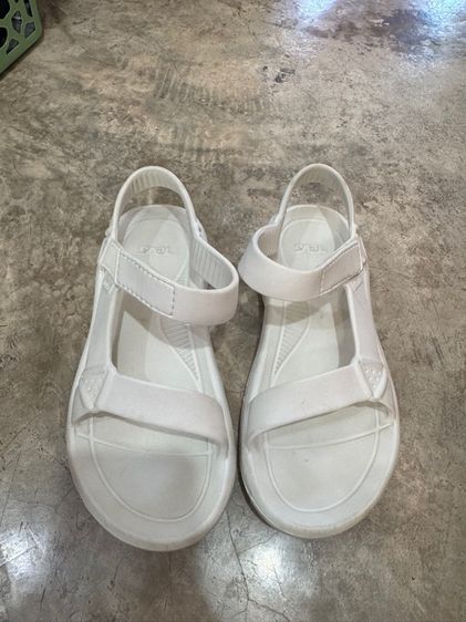 Teva Hurricane