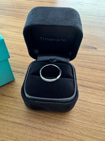 Tiffany and Co. Harmony Platinum Diamond Ring รูปที่ 3