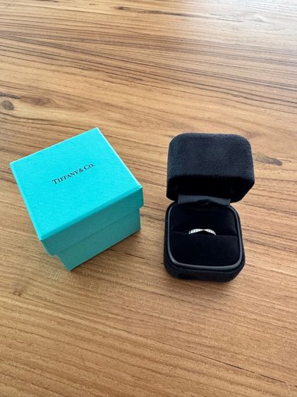 Tiffany and Co. Harmony Platinum Diamond Ring รูปที่ 2