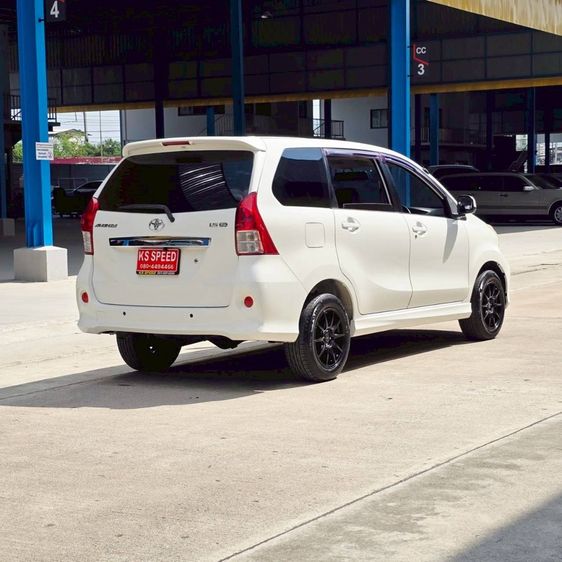 Toyota Avanza 2013 1.5 S Utility-car เบนซิน ไม่ติดแก๊ส เกียร์อัตโนมัติ ขาว รูปที่ 4
