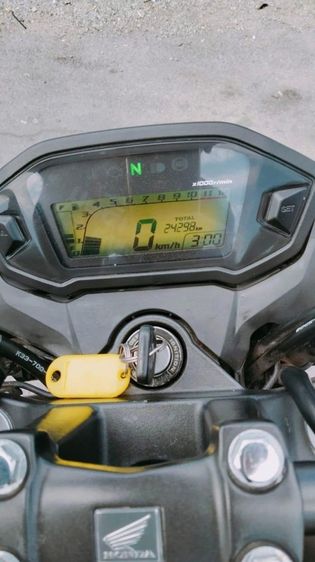 CB 300F เดิมๆโรงงานไม่เคยเเต่ง ยางใหม่ รถจอดไม่มีเวลาขับ ภาษี ไม่ขาดครับ รูปที่ 4