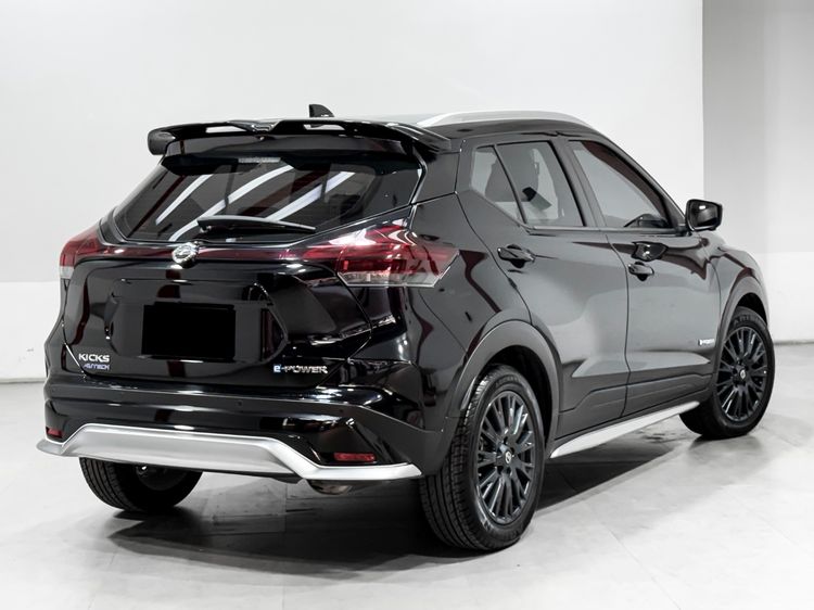 Nissan Kicks 2022 1.2 Autech Sedan ไฮบริด เกียร์อัตโนมัติ ดำ รูปที่ 4