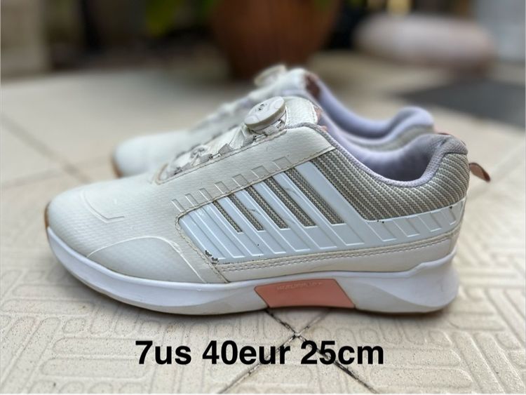 รองเท้า กอล์ฟ รูปที่ 2