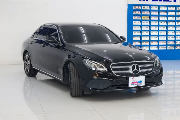 Mercedes-Benz E-Class 2019 E220 Sedan ดีเซล ไม่ติดแก๊ส เกียร์อัตโนมัติ ดำ รูปที่ 3
