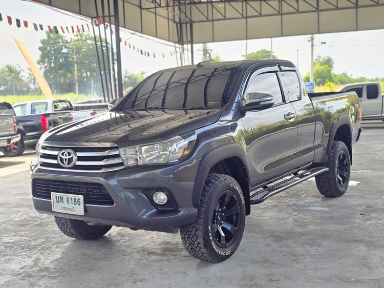 รถ Toyota Hilux Revo 2.4 G Prerunner สี เทา