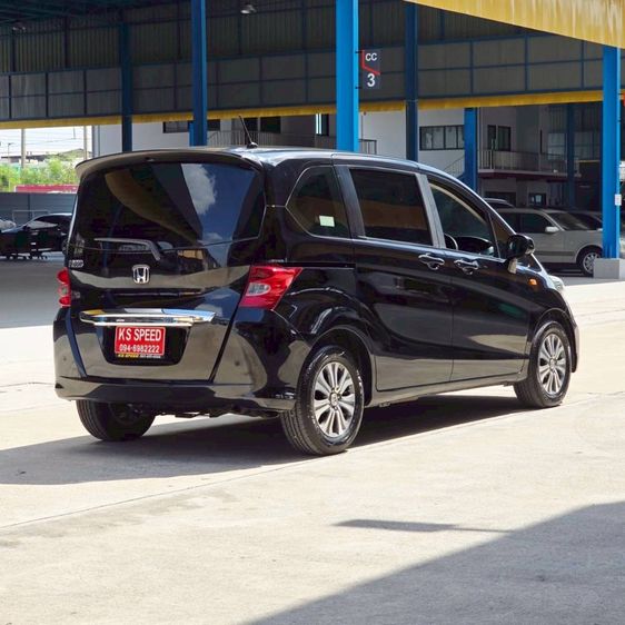 Honda Freed 2013 1.5 E Utility-car เบนซิน ไม่ติดแก๊ส เกียร์อัตโนมัติ ดำ รูปที่ 3