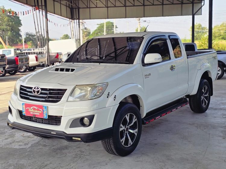 Toyota Hilux Vigo Champ 2014 Smart Cab 2.5 E VNT Prerunner TRDSportivo Pickup ดีเซล ไม่ติดแก๊ส เกียร์ธรรมดา ขาว รูปที่ 2