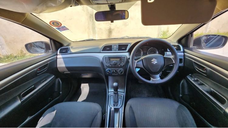 Suzuki Ciaz 2018 1.2 GL Sedan เบนซิน ไม่ติดแก๊ส เกียร์อัตโนมัติ เทา รูปที่ 4