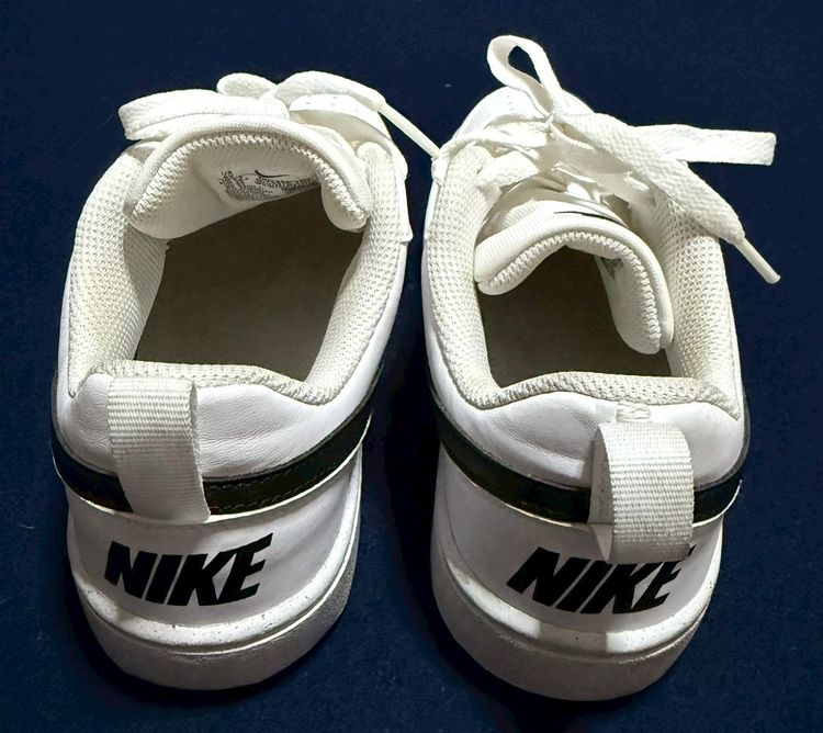 รองเท้าสภาพใหม่ สภาพ 95  เปอร์เซ็นต์ จากเกาหลี รูปที่ 2