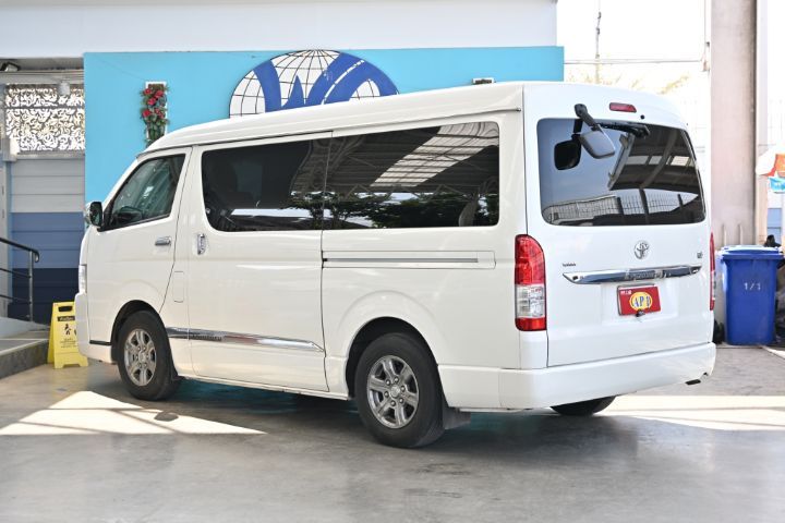 Toyota Ventury 2018 2.7 G Van เบนซิน เกียร์อัตโนมัติ ขาว รูปที่ 3