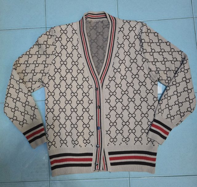 แขนยาว ขายเสื้อกันหนาวแฟชั่น คาดิแกน มือ2 คะ 