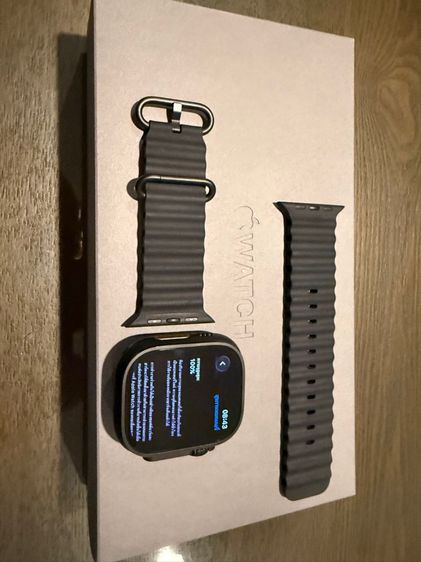 Apple Watch Ultra 2 (49mm) Black Titanium