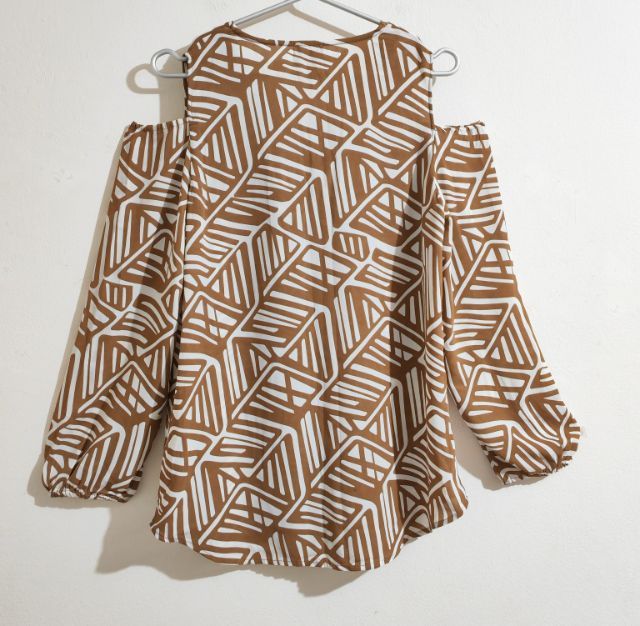 เสื้อเชิ้ตหญิงคอวี รูปที่ 11