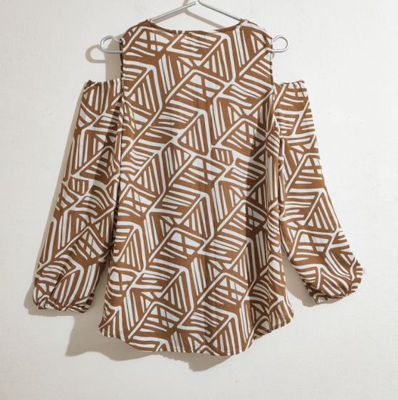เสื้อเชิ้ตหญิงคอวี รูปที่ 9