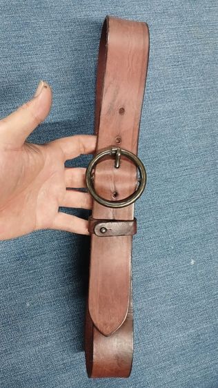 เข็มขัดหนังแท้ AMSTERDAM HERITAGE เอว 33 ถึง 38
กว้าง 1.7 ยาวรวมหัว 43.8
แบรนด์แพง หนังสวยมาก 
สภาพกริ๊บ ตัวอย่างตามรูปท้าย รูปที่ 8