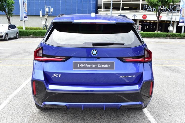 BMW X1 2023 1.5 xDrive30e M Sport 4WD Utility-car ปลั๊กอินไฮบริด (PHEV) ไม่ติดแก๊ส เกียร์อัตโนมัติ น้ำเงิน รูปที่ 4