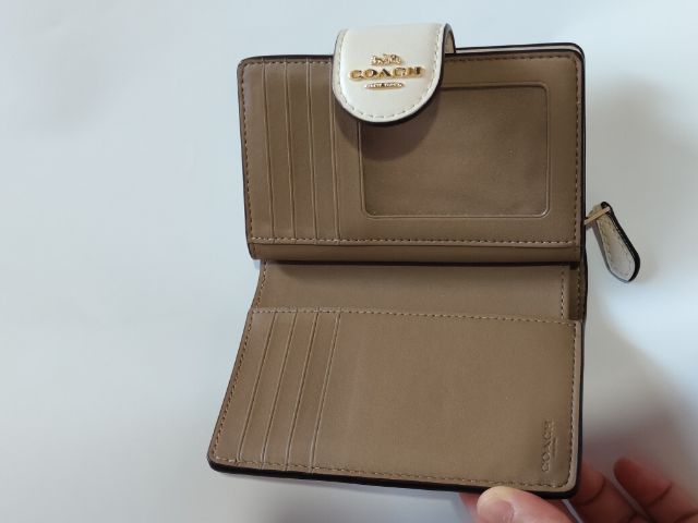 COACH แท้ รูปที่ 2