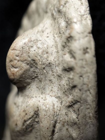 พระรอดลำพูนพิมพ์กลางเนื้อขาวครับ รูปที่ 12