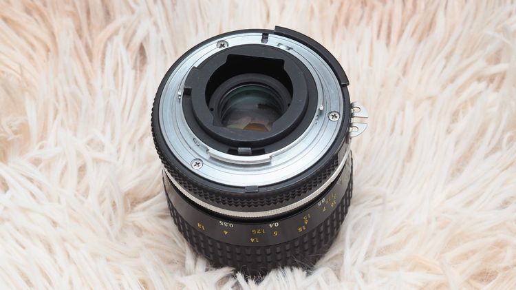ขายเลนส์มือหมุน LAOWA 17mm F1.8 สําหรับ olympus panasonic และ MICRO NIKKOR 55mm F2.8 รูปที่ 7