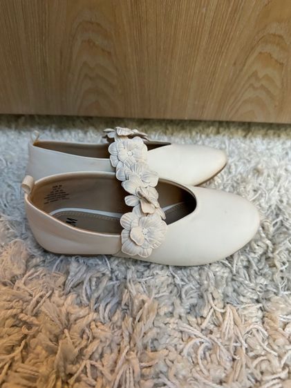 รองเท้าเด็กสีขาว รูปที่ 2