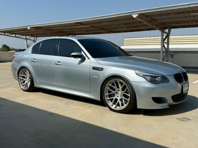 BMW M5 2005 5.0 E60 Sedan เบนซิน ไม่ติดแก๊ส เกียร์อัตโนมัติ เทา รูปที่ 3