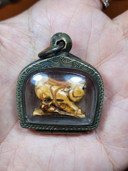 เครื่องราง เลี่ยมกรอบเงิน รูปที่ 2