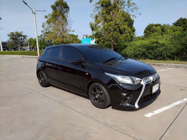 Toyota Yaris 2016 1.2 E Sedan เบนซิน เกียร์อัตโนมัติ ดำ รูปที่ 4