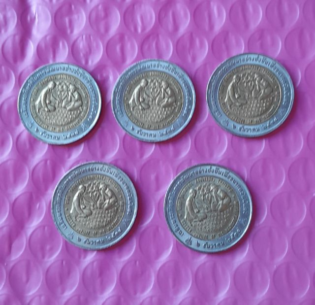 เหรียญในหลวงทรงกล้อง รูปที่ 2