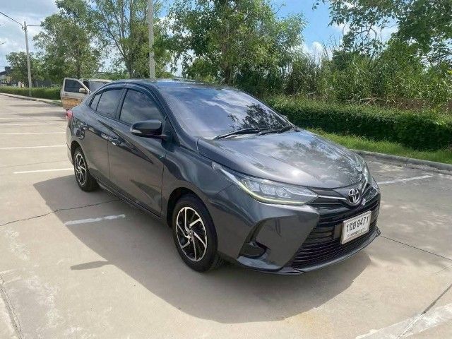 รถ Toyota Yaris ATIV 1.2 E สี เทา