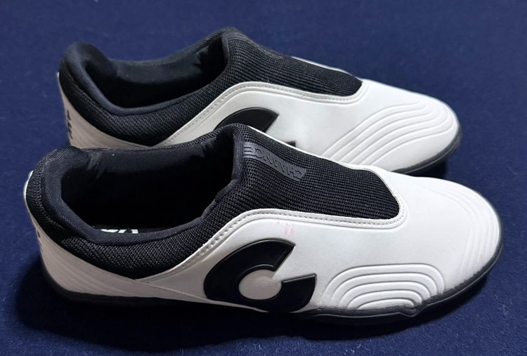 รองเท้า CHANGE สภาพใหม่ 95 เปอร์เซ็นต์ จากเกาหลี